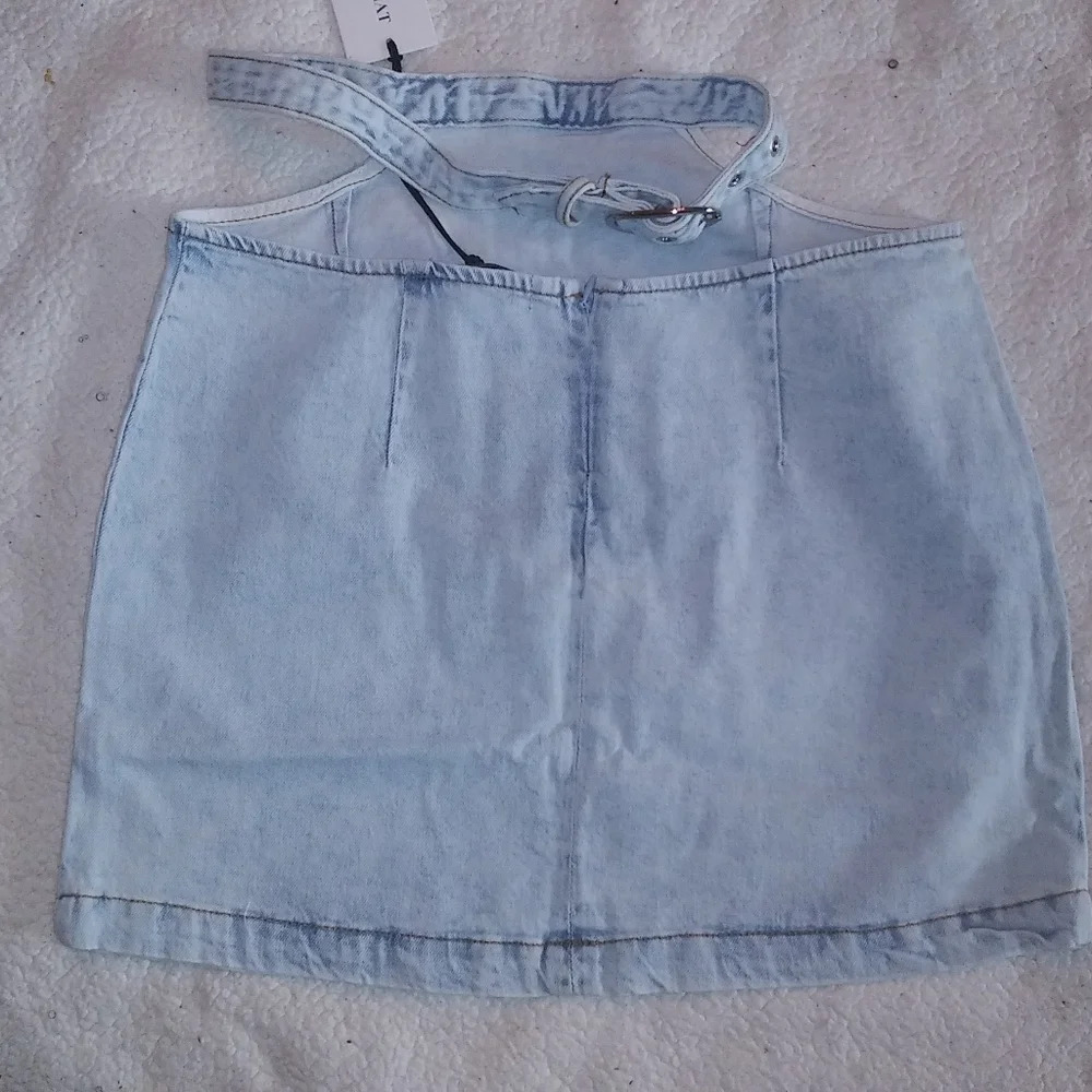 Denim Mini Skirt - NWT WeWoreWhat Cut Out Indigo Comfort Skirt - Picture 10 of 16